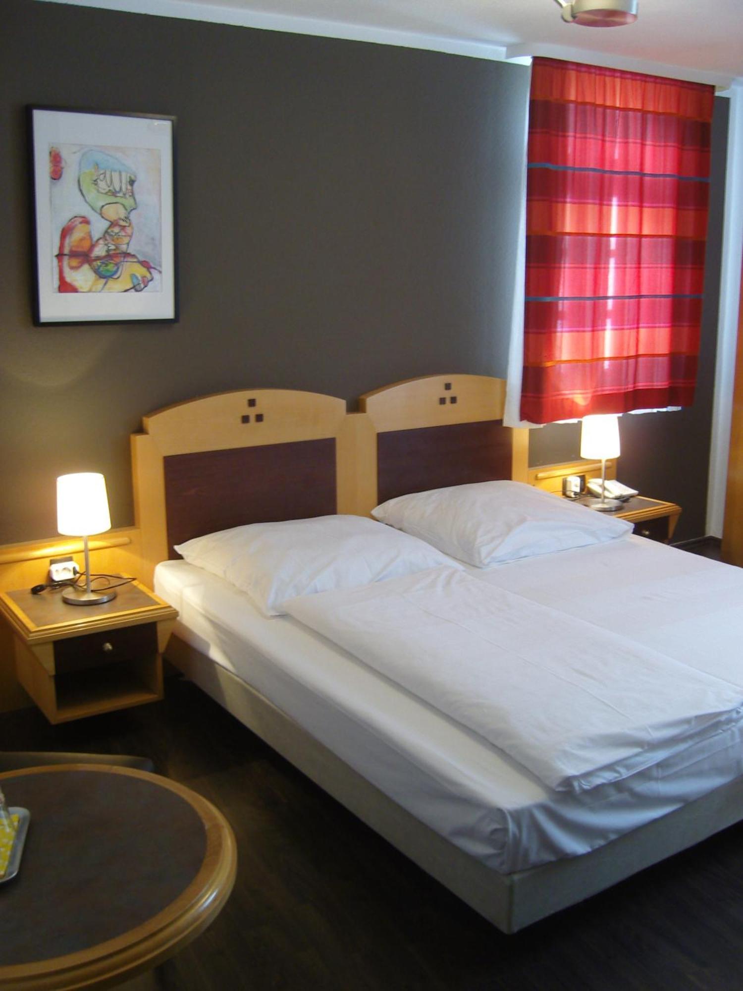 Zum Loewen Otel Bad Homburg vor der Höhe Dış mekan fotoğraf
